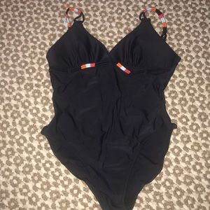 Black bathing suit w/ details, deep back